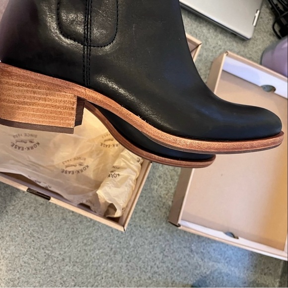 NIB Kork-Ease Mindo Full grain Leather Cushioned Ankle Boots size 8.5 - Picture 10 of 14